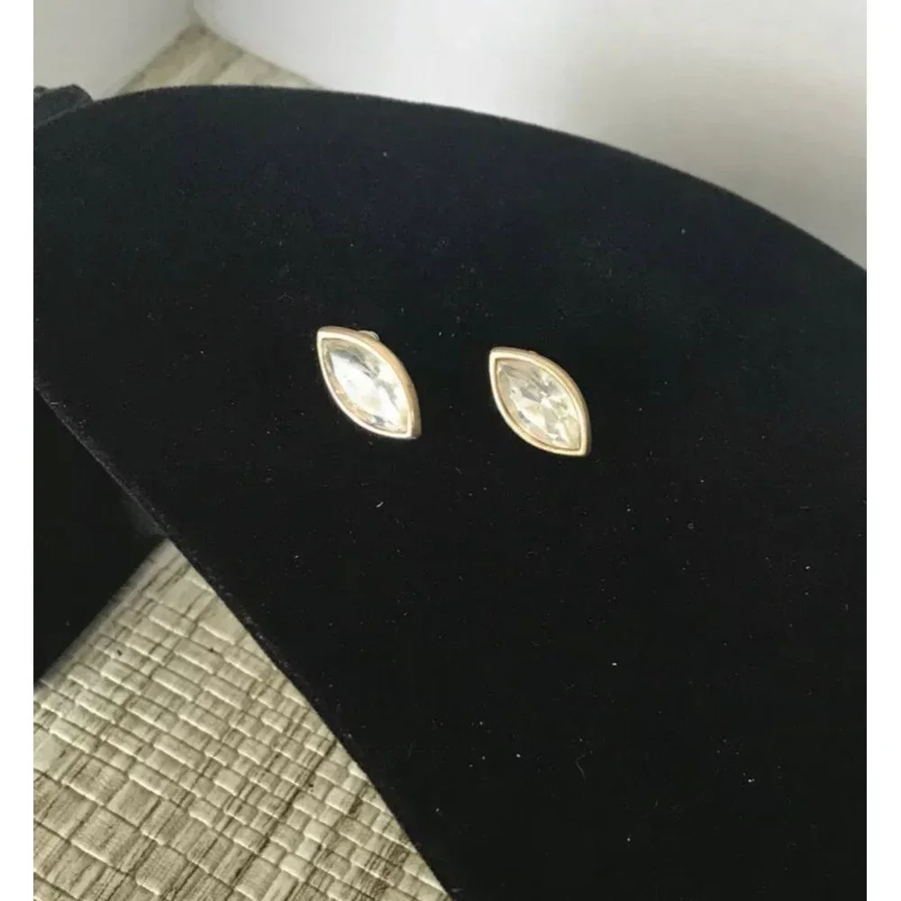Vintage Goldtone & Crystal‎ Post Earrings